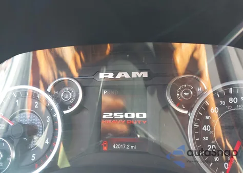 2024 Ram 2500 Tradesman 4X4 6'4 Box z USA, uszkodzony, nr VIN 3C6UR5CL9RG229240